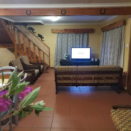 Storms River Forest Lodge สตอร์มริเวอร์ ภายนอก รูปภาพ